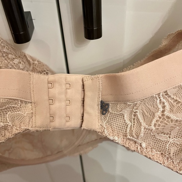 Simone Perele Eden Underwire Demi Bra. Size: 34G (4D US). - Picture 7 of 8